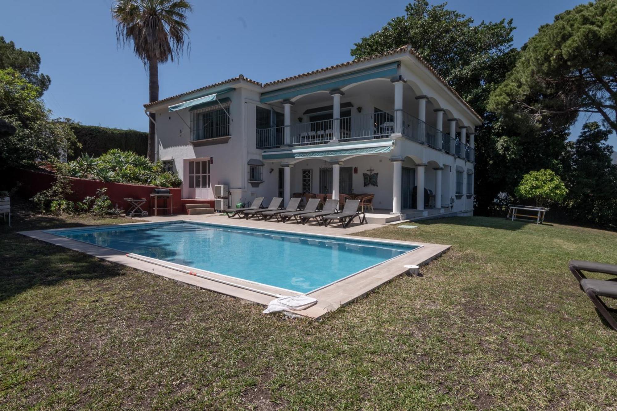 Villa Paradise Close To Puerto Banus *